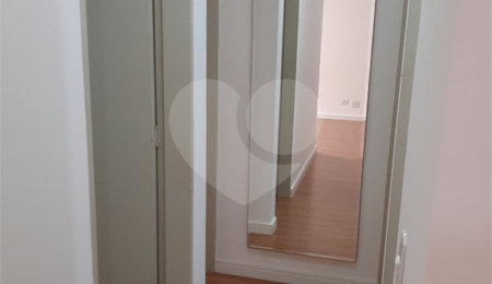Apartamento à venda com 3 quartos em Vila dos Remédios, São Paulo, SP