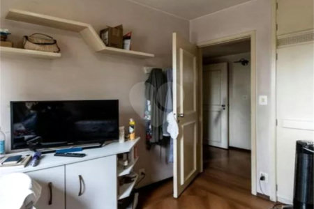 Apartamento à venda com 3 quartos, sendo 1 suíte, em Perdizes, São Paulo, SP