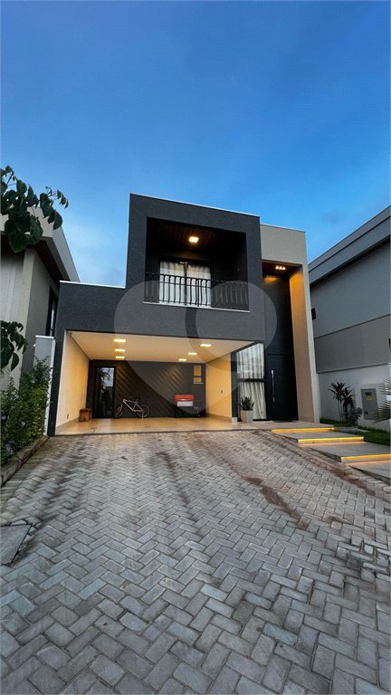 Casa à venda com 4 suítes no condomínio Florais do Parque, Cuiabá - MT