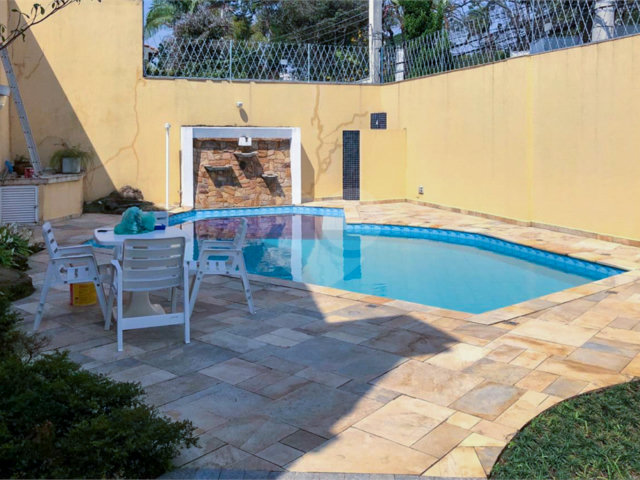 Casa à venda com 4 quartos, sendo 2 suítes,  no condomínio Lake Louise, São Paulo - SP