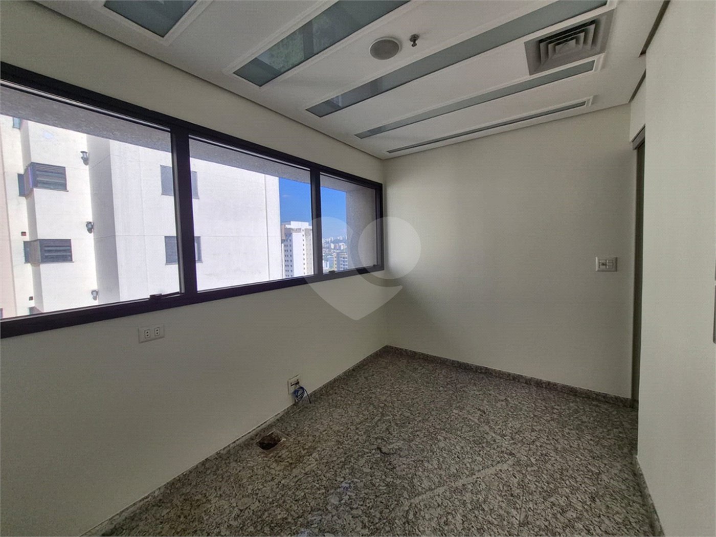 Sala à venda em Vila Progredior, São Paulo, SP