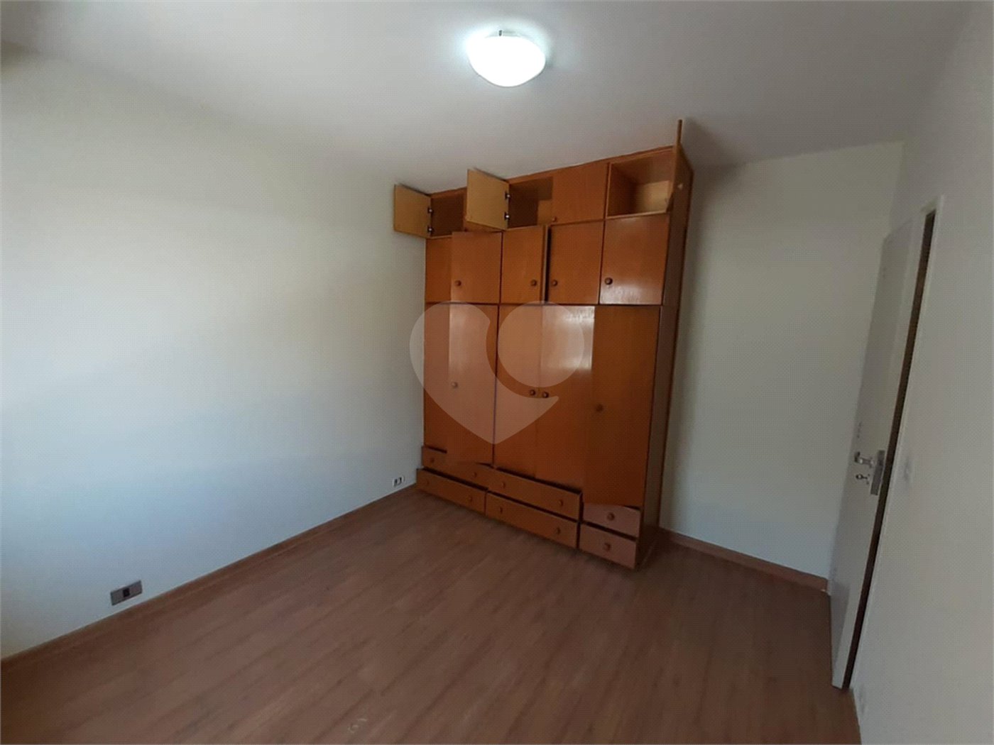 Sobrado à venda com 3 quartos, sendo 1 suíte,  em Parque da Lapa, São Paulo, SP