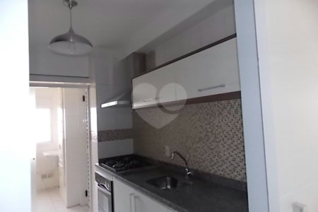 Apartamento à venda com 3 quartos, sendo 2 suítes,  em Jardim Arpoador, São Paulo, SP