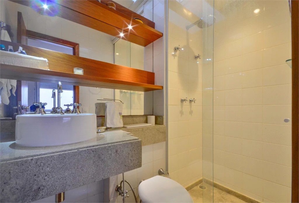 Casa à venda com 5 quartos, sendo 4 suítes, no condomínio Espaço Mobile - Real Parque, São Paulo - SP