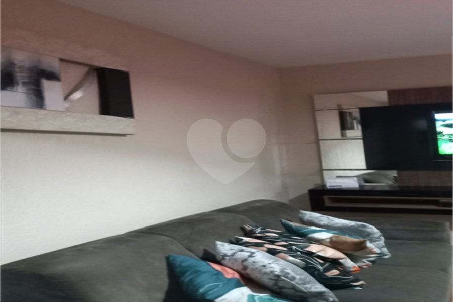 Sobrado à venda com 4 quartos no Brasilândia, São Paulo, SP