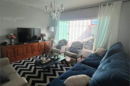 Casa à venda com 3 quartos em Vila Oliveira, Mogi das Cruzes, SP