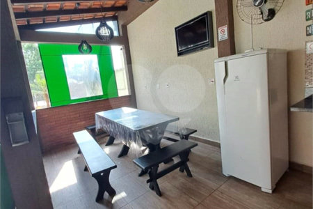 Apartamento à venda com 3 quartos, sendo 1 suíte,  em Enseada, Guarujá, SP