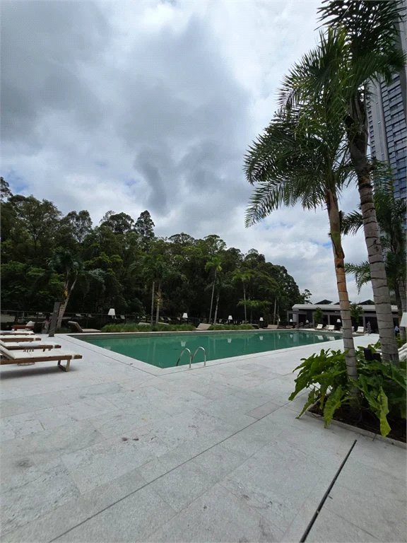 Apartamento à venda com 2 suítes em Jardim Morumbi, São Paulo, SP