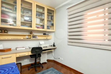 Sobrado à venda com 4 quartos, sendo 1 suíte, em Jardim Textil, São Paulo, SP