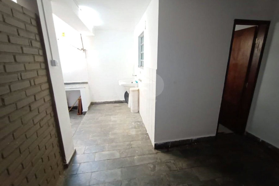 Casa à venda com 3 quartos, sendo 1 suíte, em Saúde, São Paulo, SP