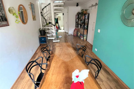 Cobertura à venda com 4 quartos, sendo 2 suítes,  em São Judas, São Paulo, SP