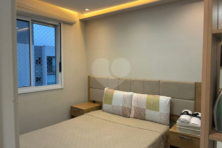 Apartamento à venda com 2 quartos em Santo Amaro, São Paulo, SP