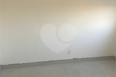 Apartamento à venda com 2 quartos, sendo 1 suíte, em Jardim Santo Antônio, Valinhos, SP