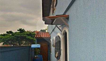 Sobrado à venda com 3 quartos, sendo 1 suíte,  em Tremembé, São Paulo, SP