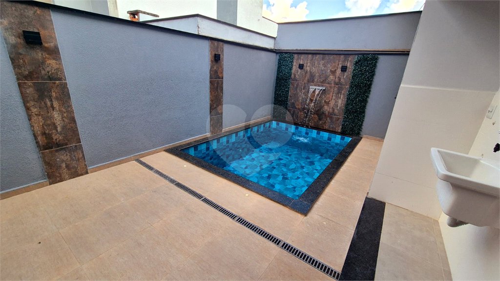 Casa à venda com 3 quartos, sendo 1 suíte,  no condomínio Horto Florestal Villagio, Sorocaba - SP