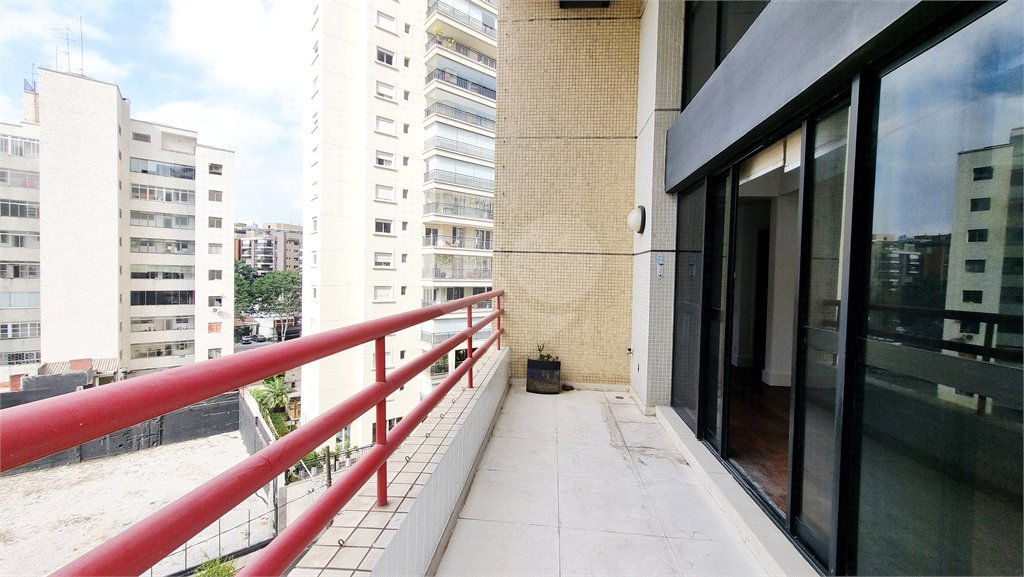 Duplex à venda com 4 suítes em Itaim Bibi, São Paulo, SP