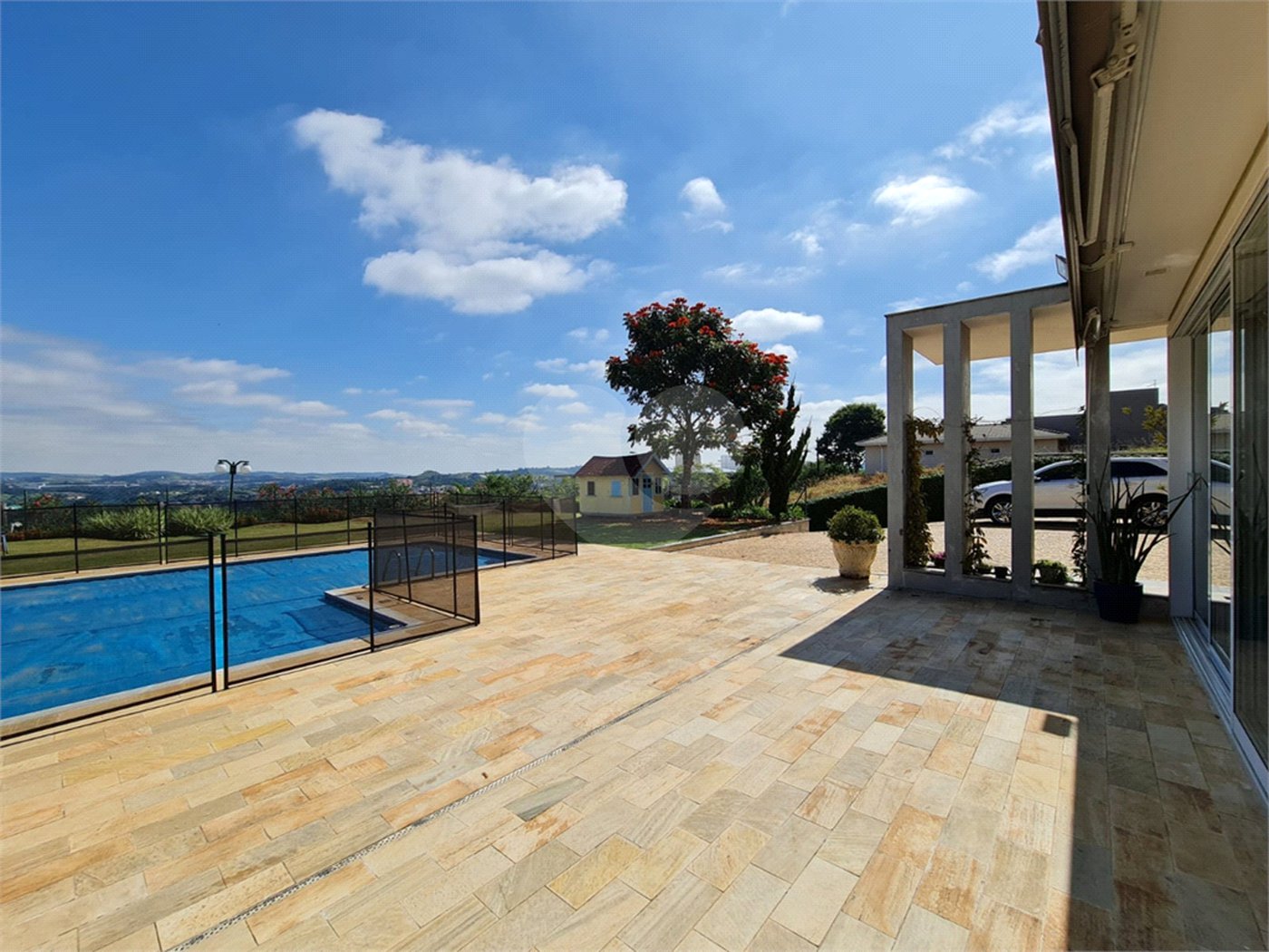 Casa à venda ou para alugar com 4 suítes no condomínio Residencial Jardim Primavera, Louveira - SP