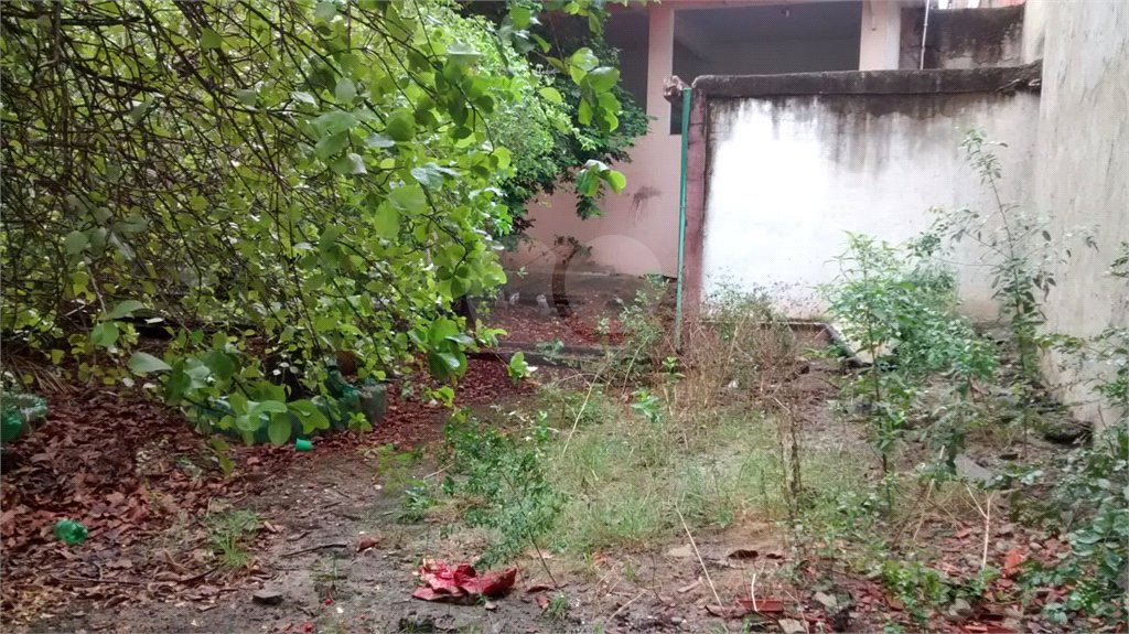 Casa Térrea à venda com 3 quartos em Tomazinho, São João de Meriti, RJ