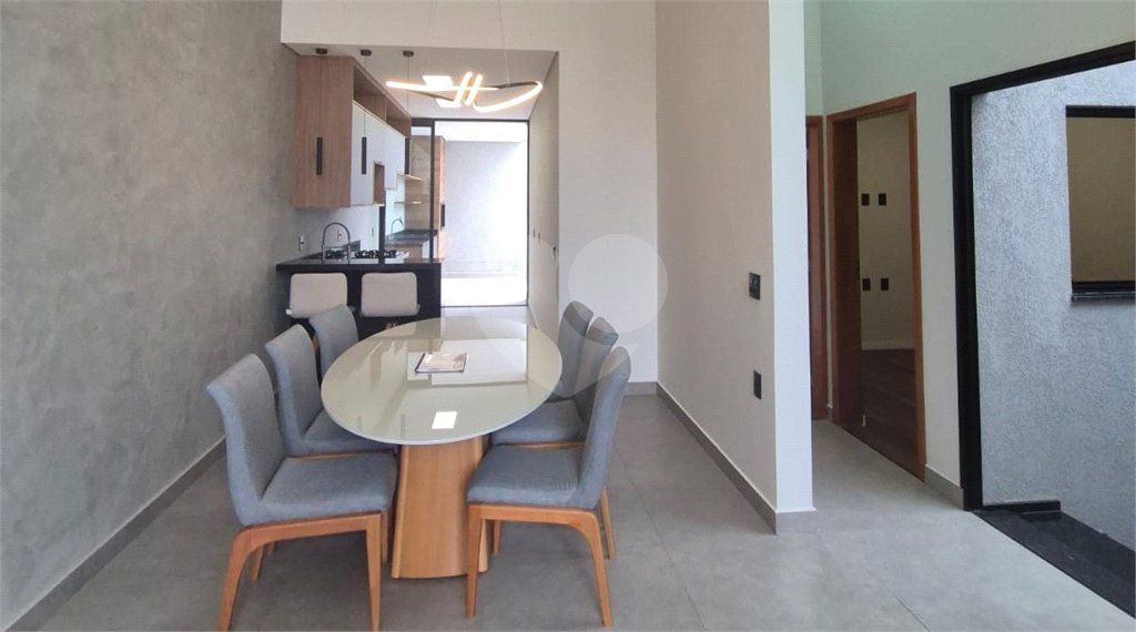Casa à venda com 3 quartos, sendo 1 suíte, no condomínio Horto Florestal Villagio, Sorocaba - SP