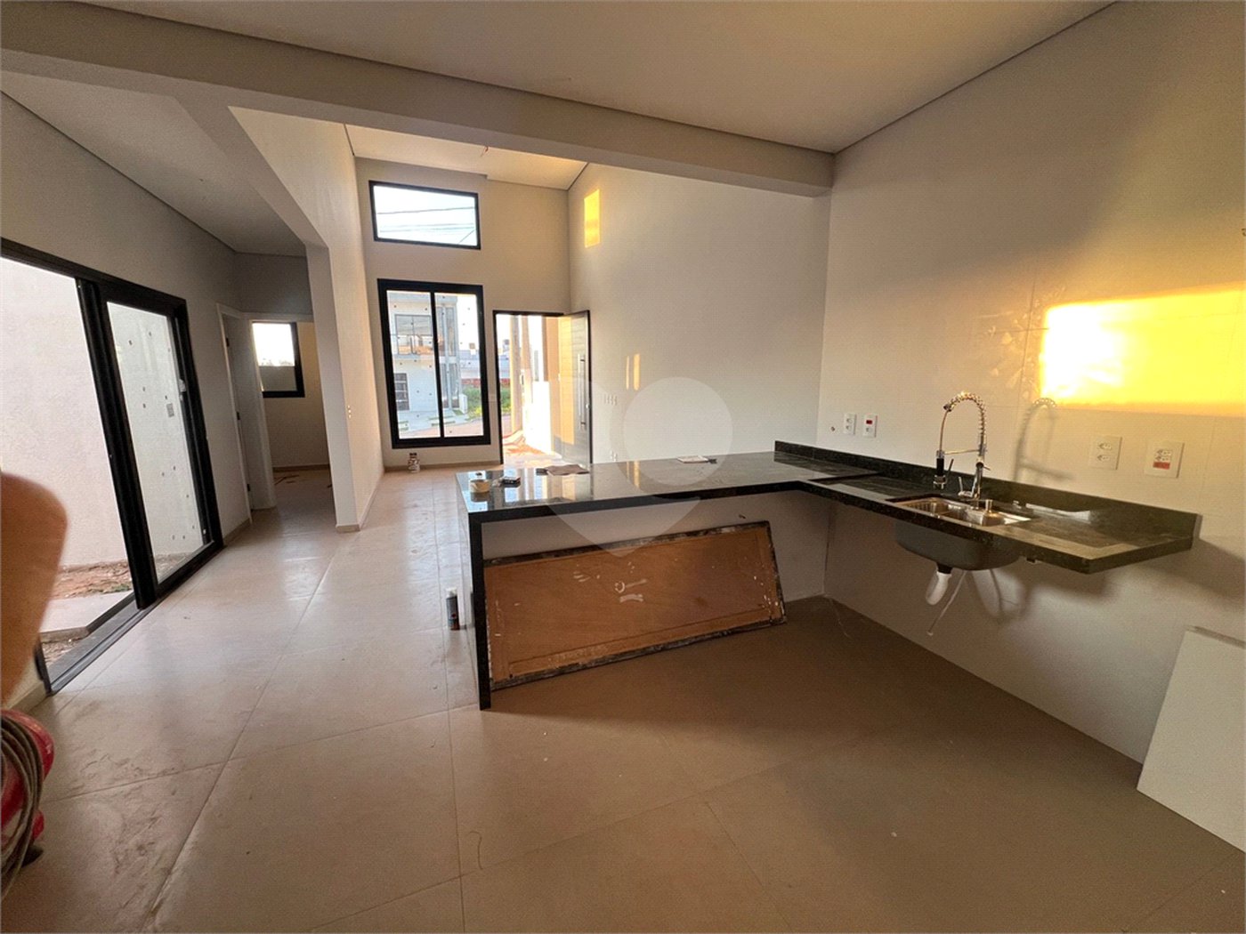 Casa à venda com 3 suítes no condomínio Horto Florestal Villagio, Sorocaba - SP