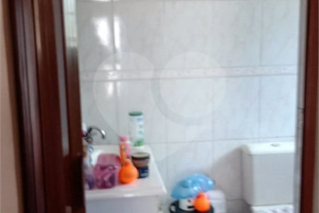 Casa à venda com 4 quartos, sendo 2 suítes,  em Jardim Terezópolis, Guarulhos, SP