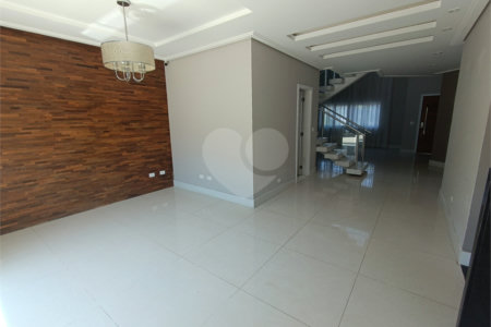 Casa à venda com 4 quartos, sendo 2 suítes, no condomínio Terras de Santa Adélia, Vargem Grande Paulista - SP
