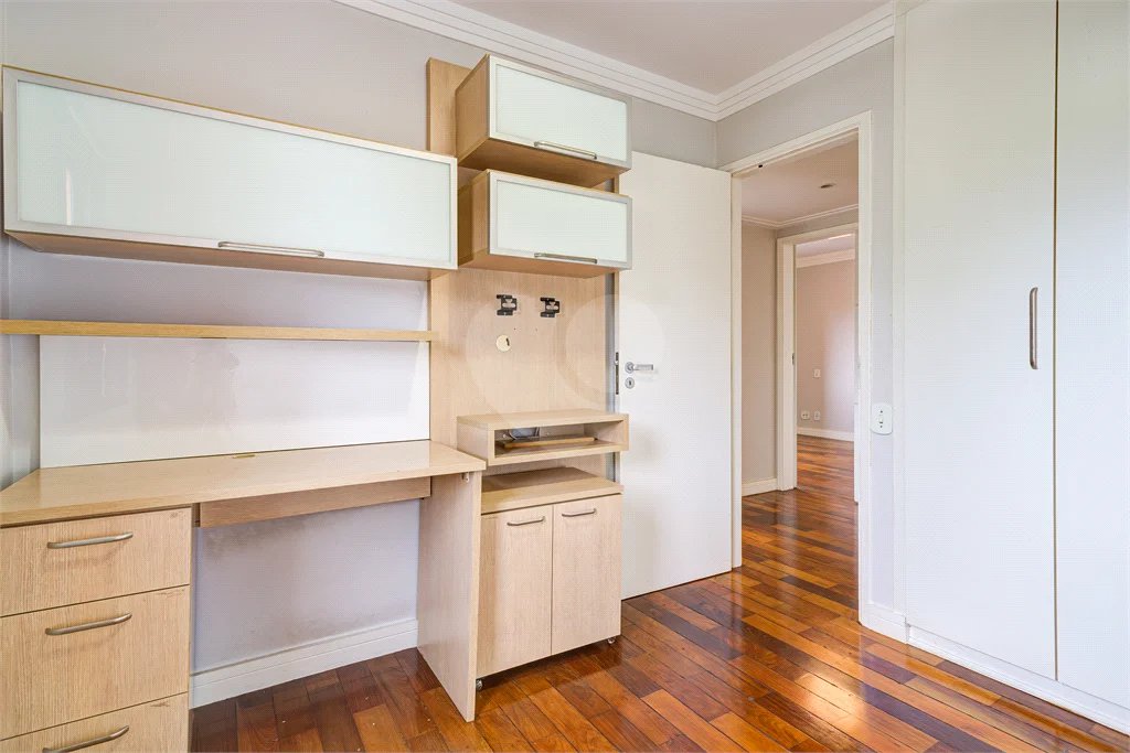 Apartamento para alugar com 3 quartos, sendo 1 suíte, em Chácara Santo Antônio, São Paulo, SP