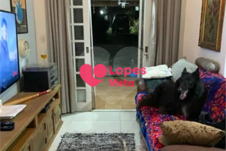 Casa à venda com 2 quartos no condomínio Portal da Serra, São José dos Campos - SP