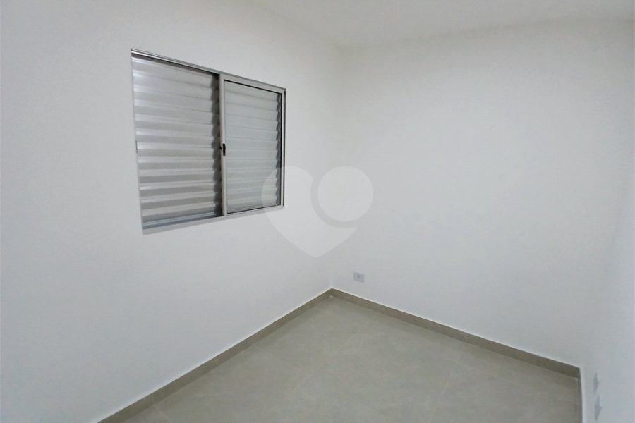 Casa à venda com 3 quartos, sendo 1 suíte,  no condomínio Res Saint Honoré, São Paulo - SP