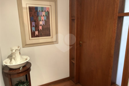 Apartamento à venda com 4 quartos, sendo 2 suítes,  em Paineiras do Morumbi, São Paulo, SP