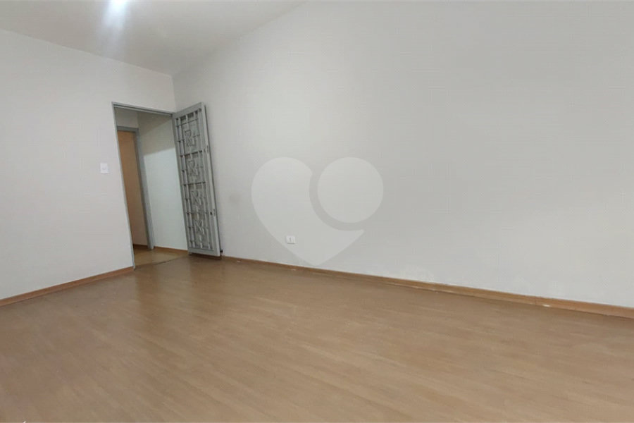 Sobrado à venda ou para alugar com 3 quartos, sendo 2 suítes,  em Vila Mascote, São Paulo, SP