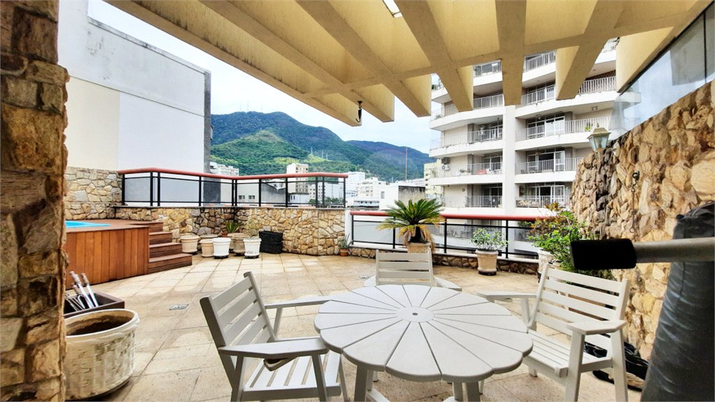 Cobertura à venda com 4 quartos, sendo 2 suítes,  em Tijuca, Rio de Janeiro, RJ