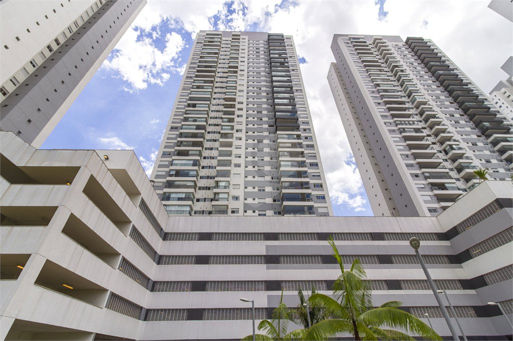 Apartamento à venda com 3 quartos, sendo 1 suíte,  em Jardim Vazani, São Paulo, SP