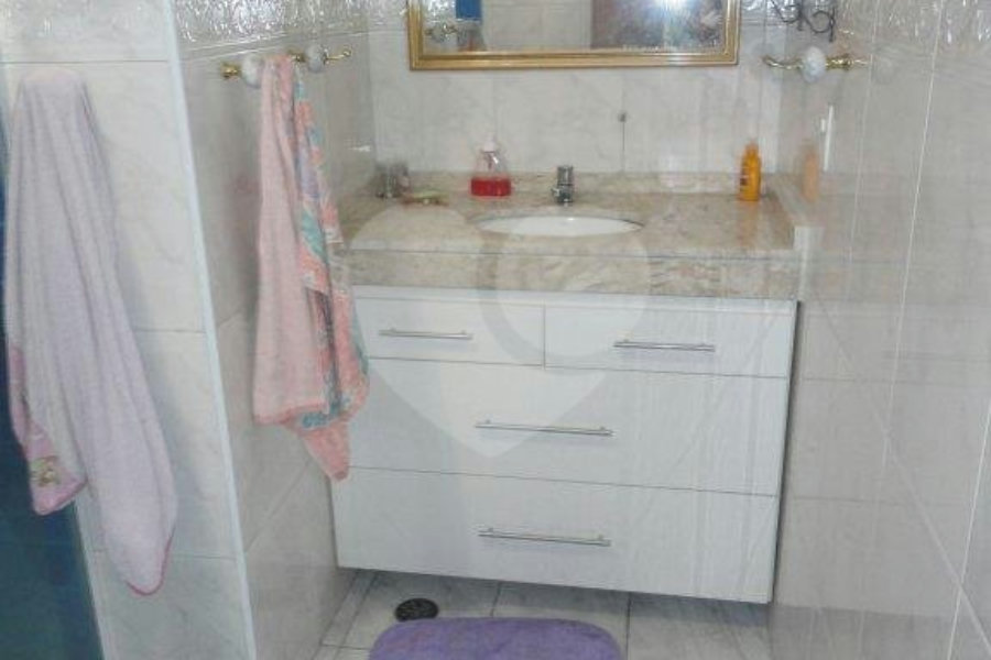 Casa Térrea à venda com 3 quartos, sendo 1 suíte, em Vila Galvão, Guarulhos, SP