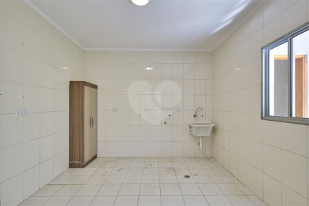 Casa à venda com 3 quartos, sendo 1 suíte, em Alto da Boa Vista, São Paulo, SP