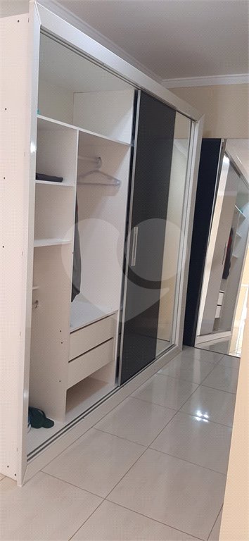 Casa à venda com 3 suítes no condomínio Parque Residencial Shambala 3, Atibaia - SP