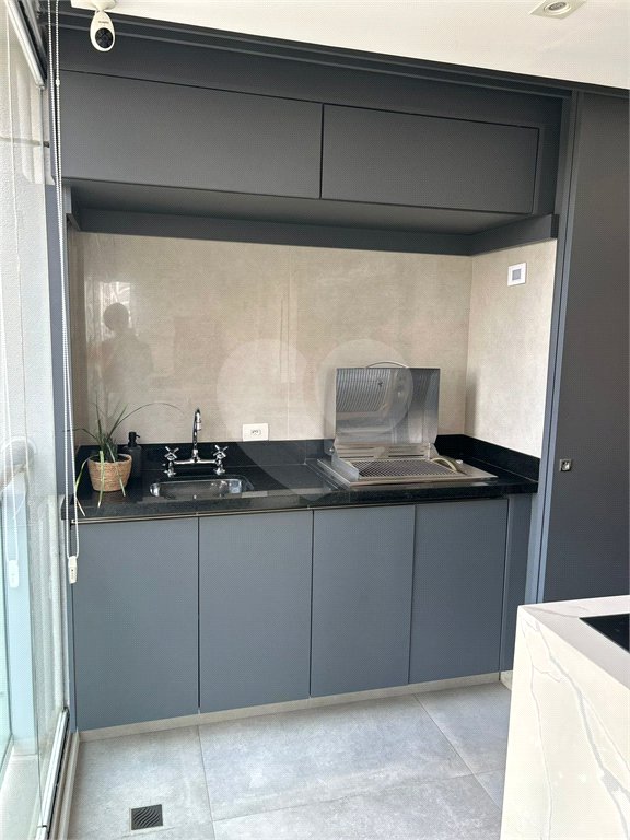 Apartamento à venda com 3 suítes em Barra Funda, São Paulo, SP