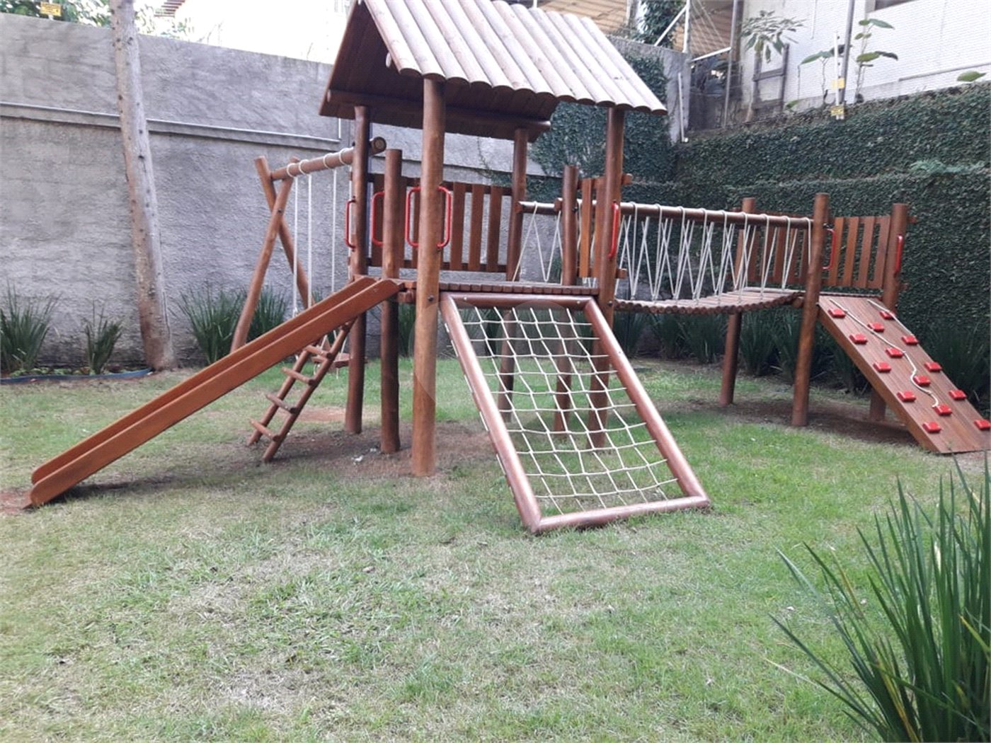 Apartamento à venda com 3 quartos, sendo 1 suíte, em Tremembé, São Paulo, SP