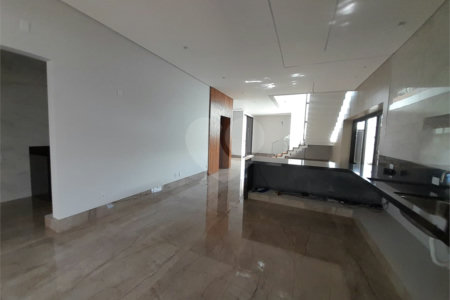 Casa à Venda no Condomínio Damha III – São Carlos/SP