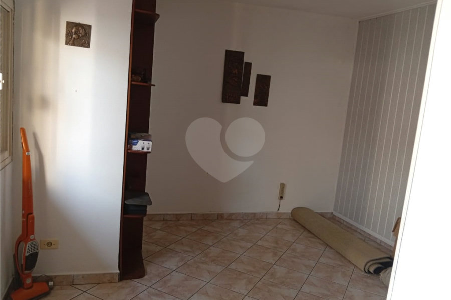 Casa Térrea à venda com 4 quartos, sendo 1 suíte, em Jardim Regina, São Paulo, SP