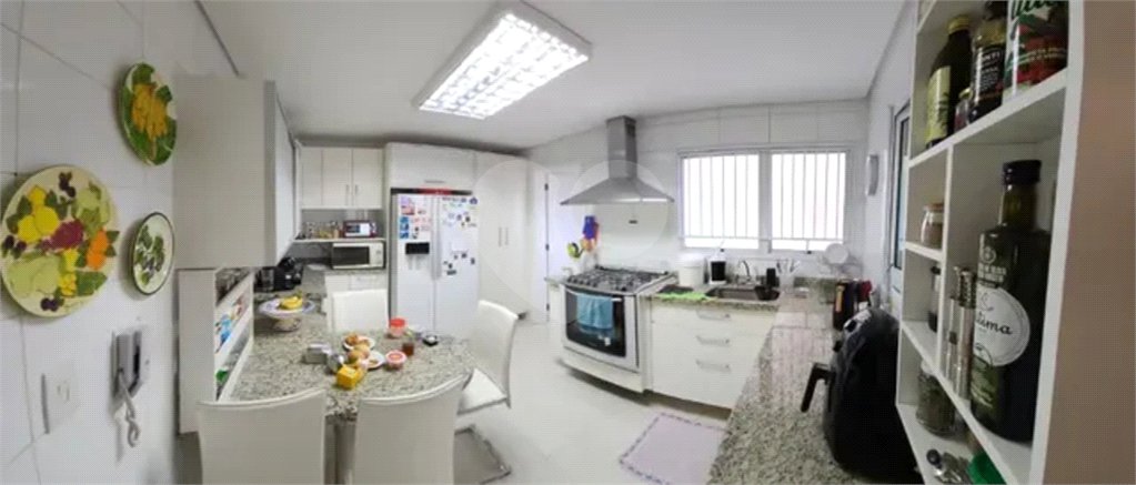 Apartamento à venda com 4 quartos, sendo 2 suítes,  em Vila Ema, São José dos Campos, SP