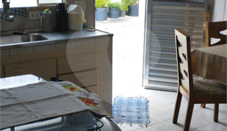 Casa à venda com 3 quartos, sendo 1 suíte,  em Jardim Aeroporto Iii, Mogi das Cruzes, SP