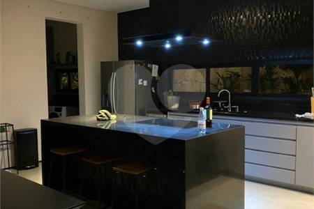 Casa à venda com 4 suítes no condomínio Villas do Golfe, Itu - SP