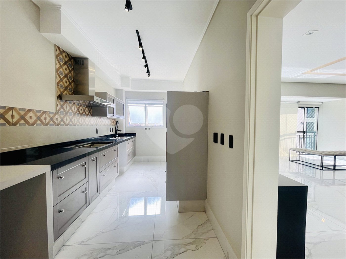 Apartamento à venda com 3 suítes em Vila Gilda, Santo André, SP