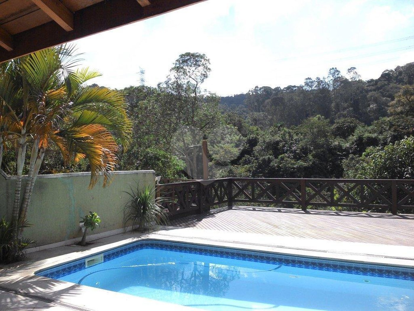 Casa à venda com 4 quartos, sendo 2 suítes,  em Horto, São Paulo, SP