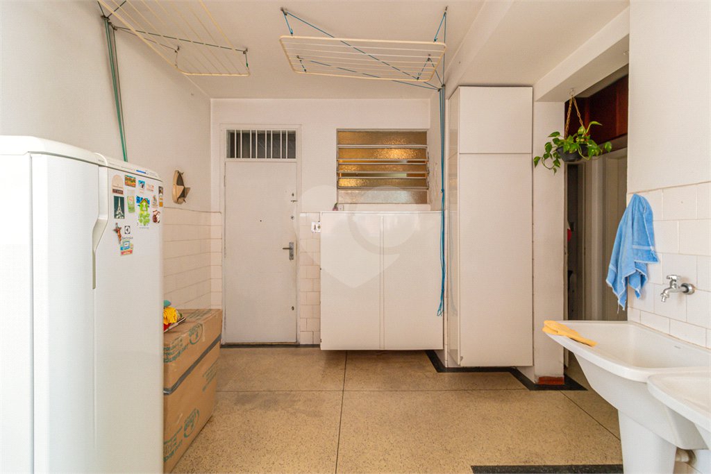 Apartamento à venda com 3 quartos, sendo 1 suíte, em Jardim Paulista, São Paulo, SP