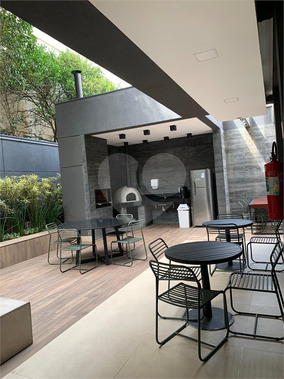 Apartamento à venda ou para alugar com 1 suíte em Cerqueira César, São Paulo, SP