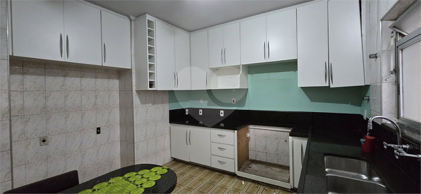 Casa à venda com 3 quartos, sendo 1 suíte, em Lar São Paulo, São Paulo, SP