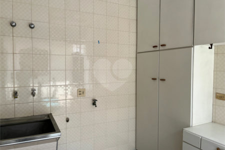 Sobrado à venda com 3 quartos, sendo 1 suíte, em Chácara Santo Antônio, São Paulo, SP