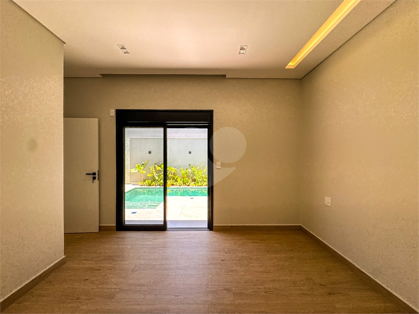 Casa à venda com 3 suítes no condomínio Jardim Residencial Dona Maria Candida, Indaiatuba - SP